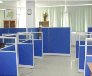 Vách VN05 Nỉ  Kính